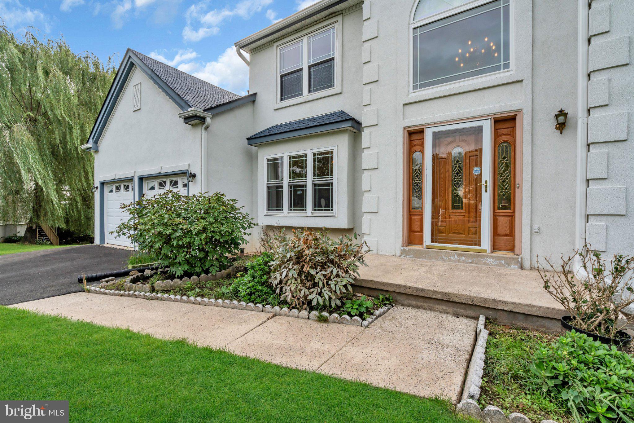 1125 DEER RUN COURT