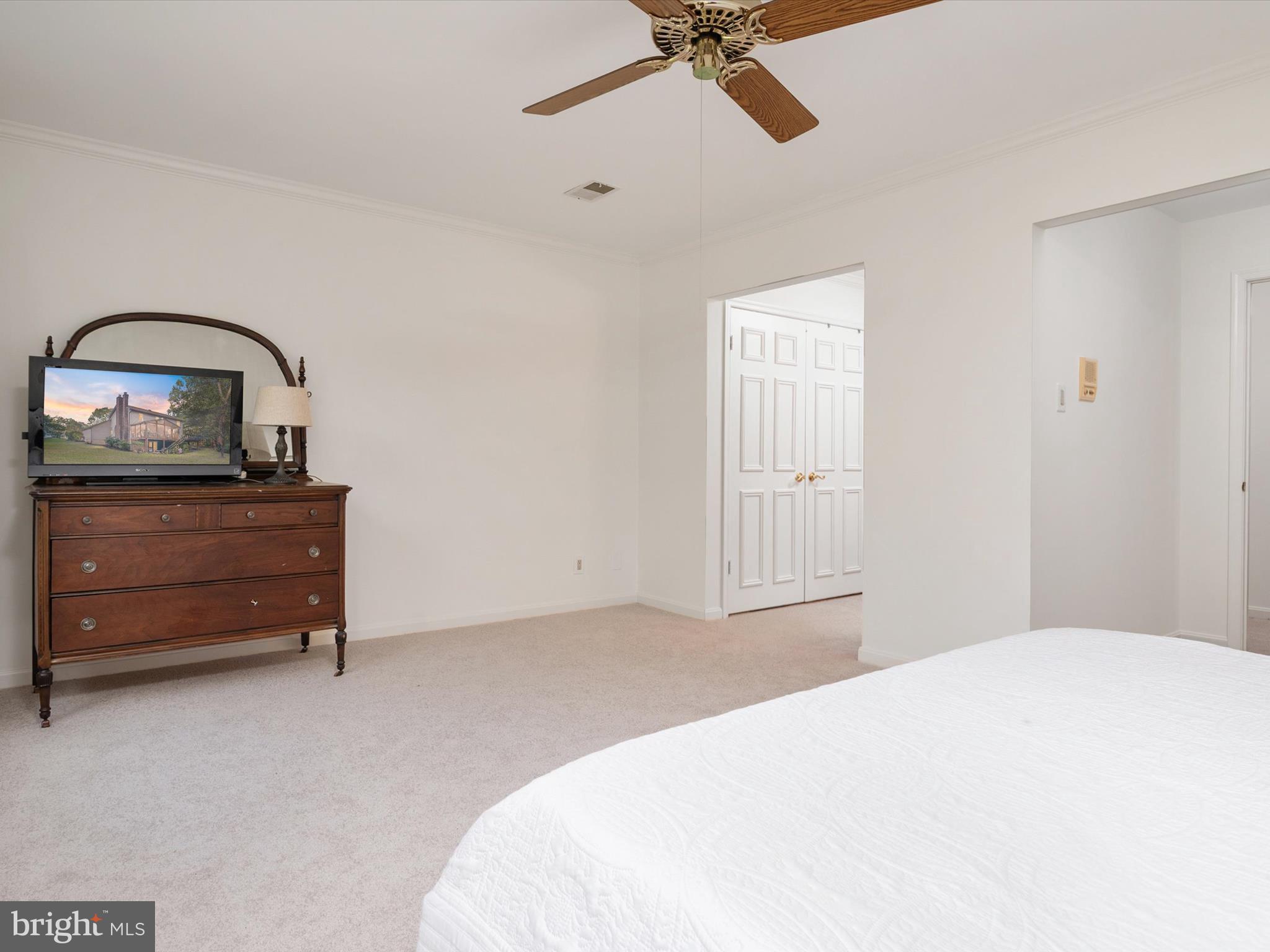 BURLEIGH MANOR - Residential