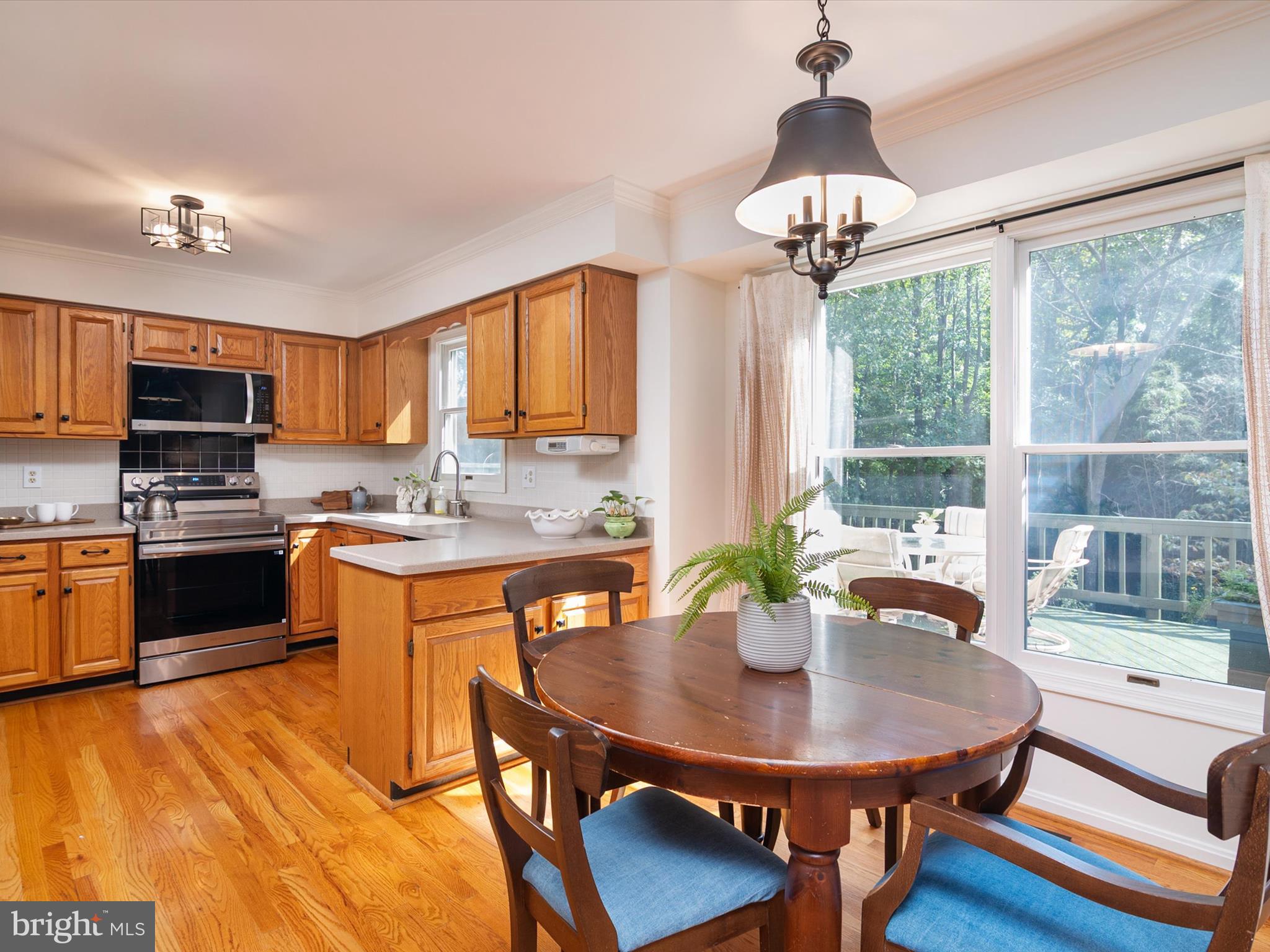 BURLEIGH MANOR - Residential