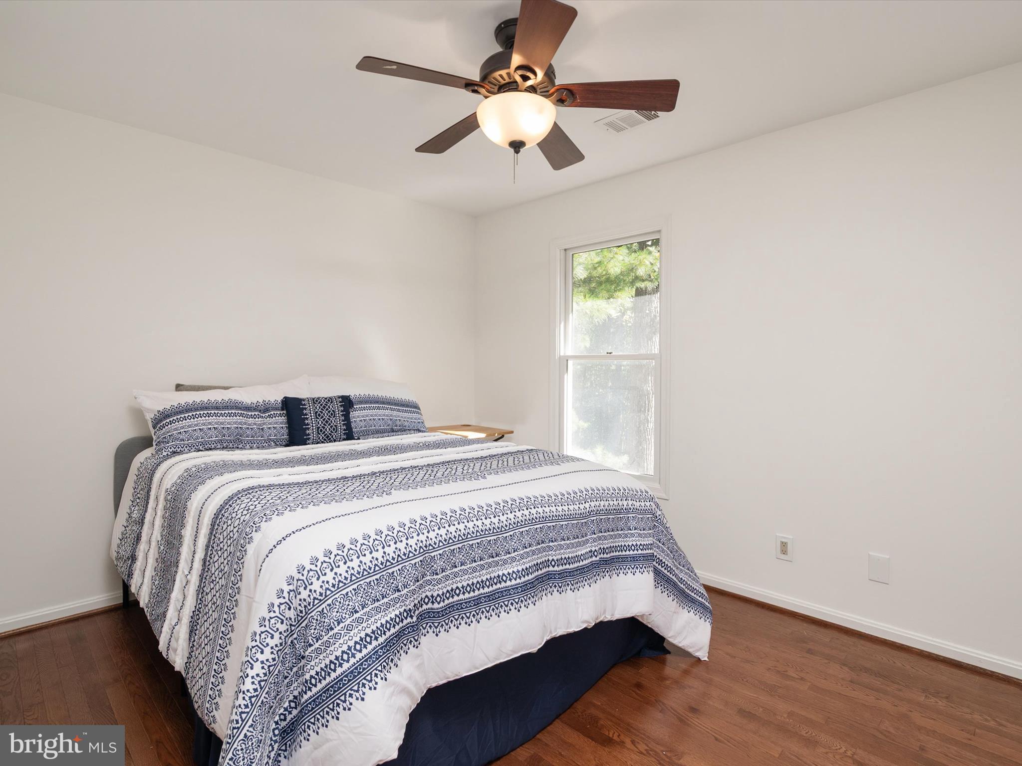 BURLEIGH MANOR - Residential