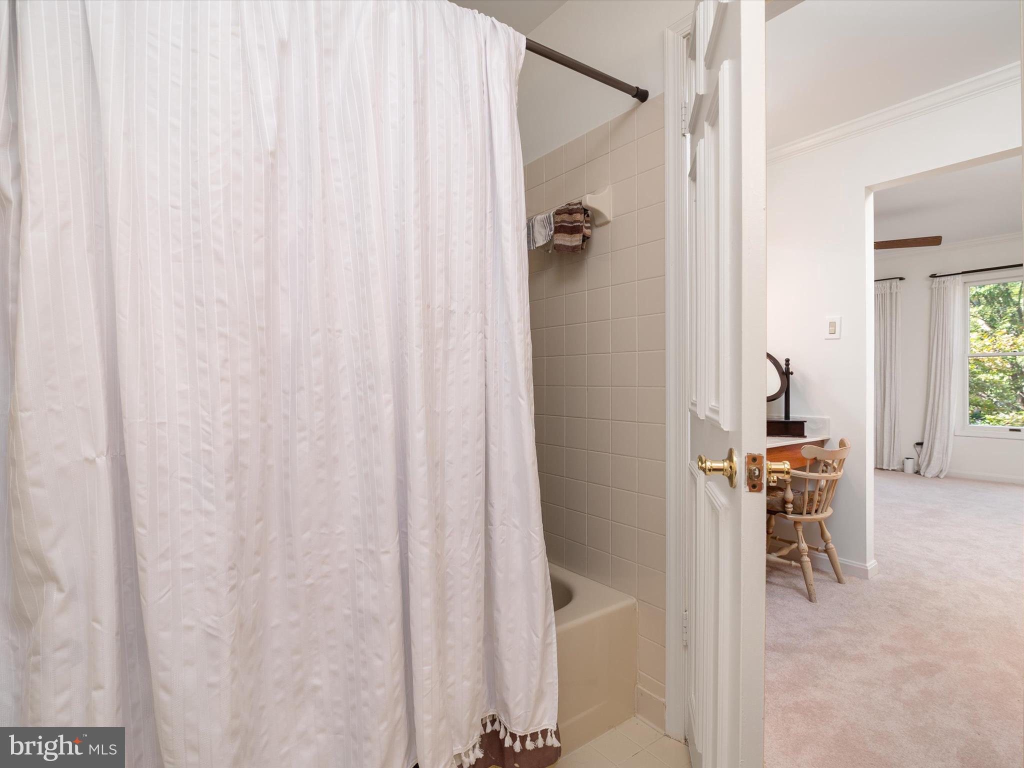 BURLEIGH MANOR - Residential