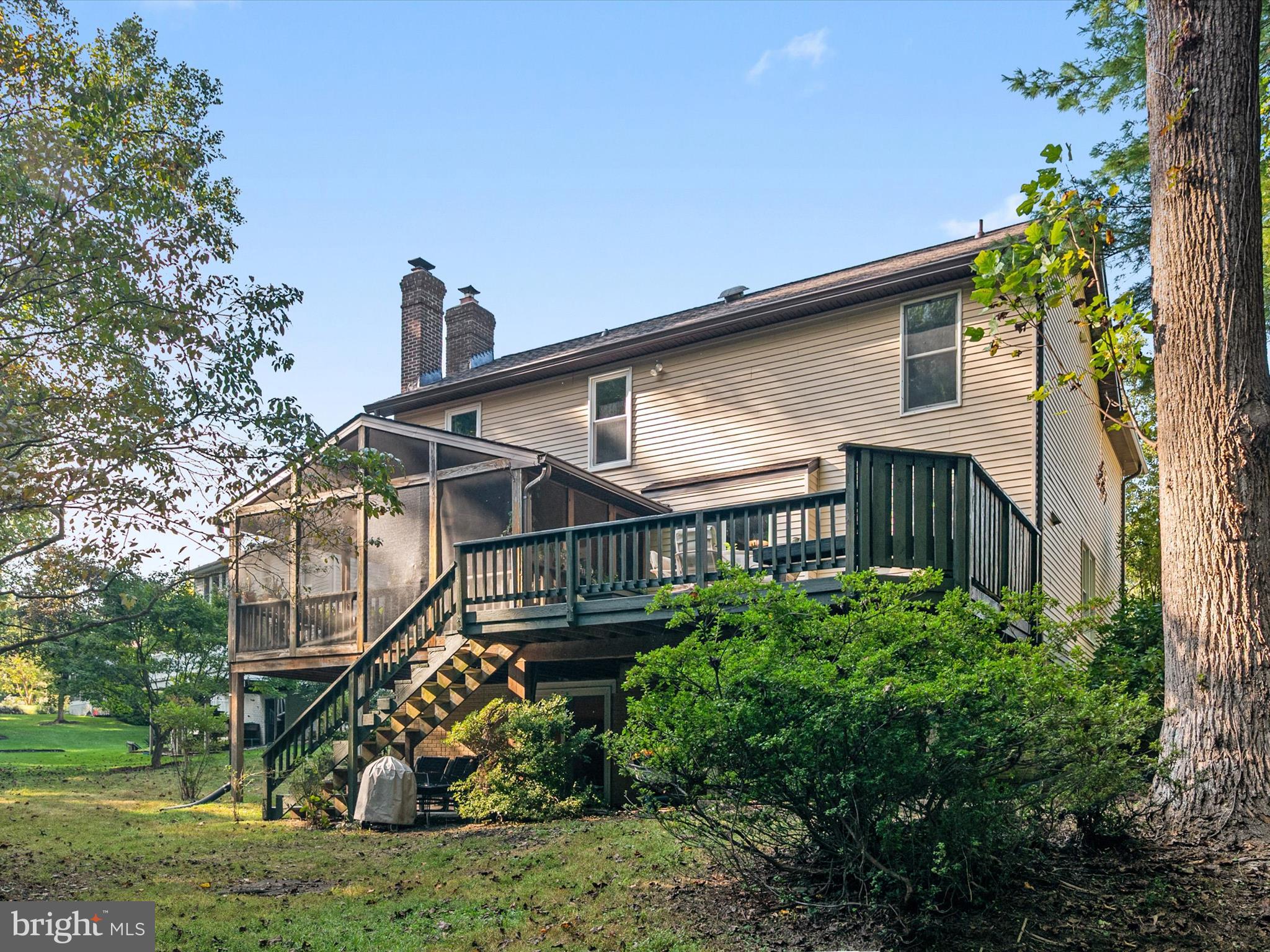 BURLEIGH MANOR - Residential