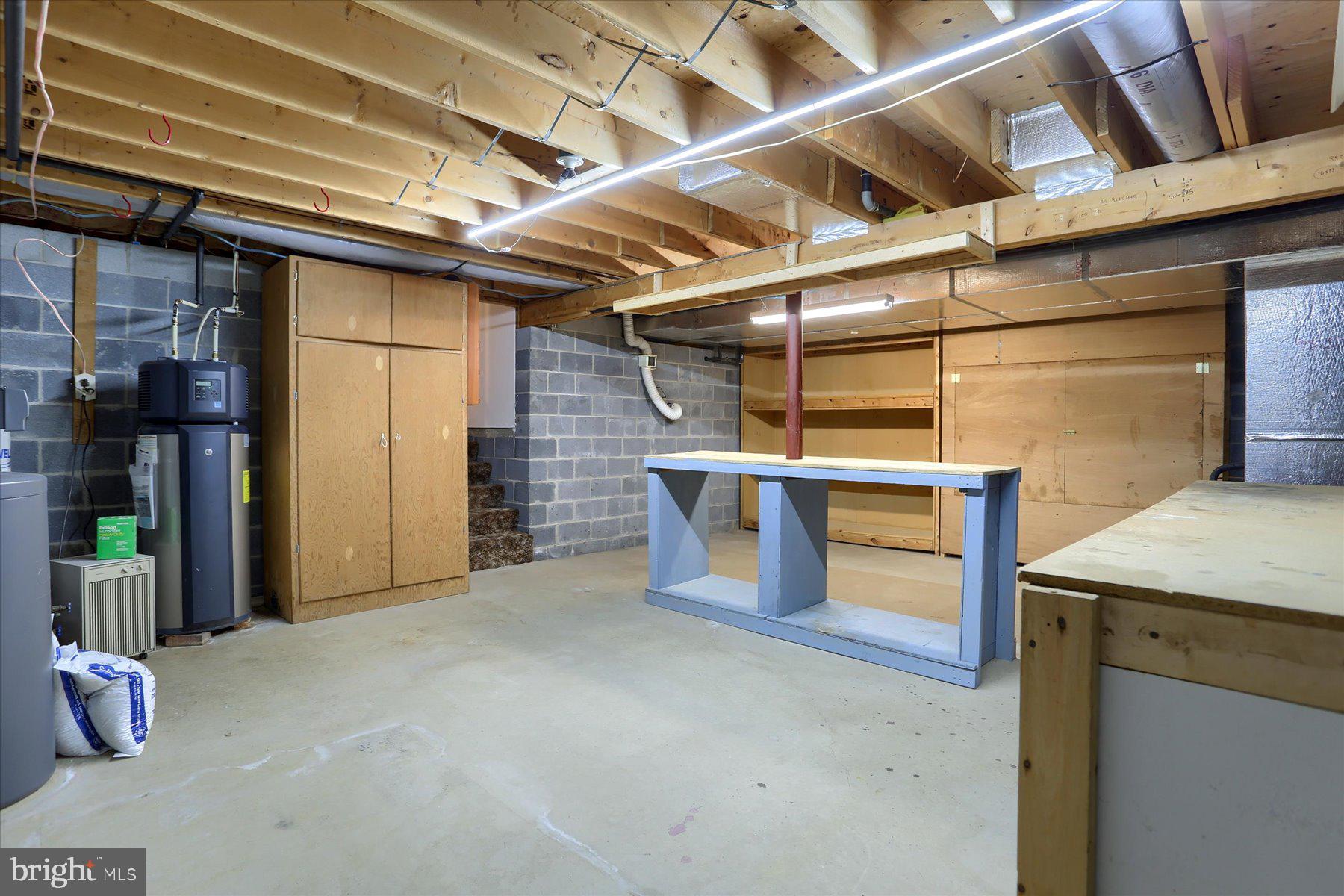 SOUTH LONDONDERRY - Residential