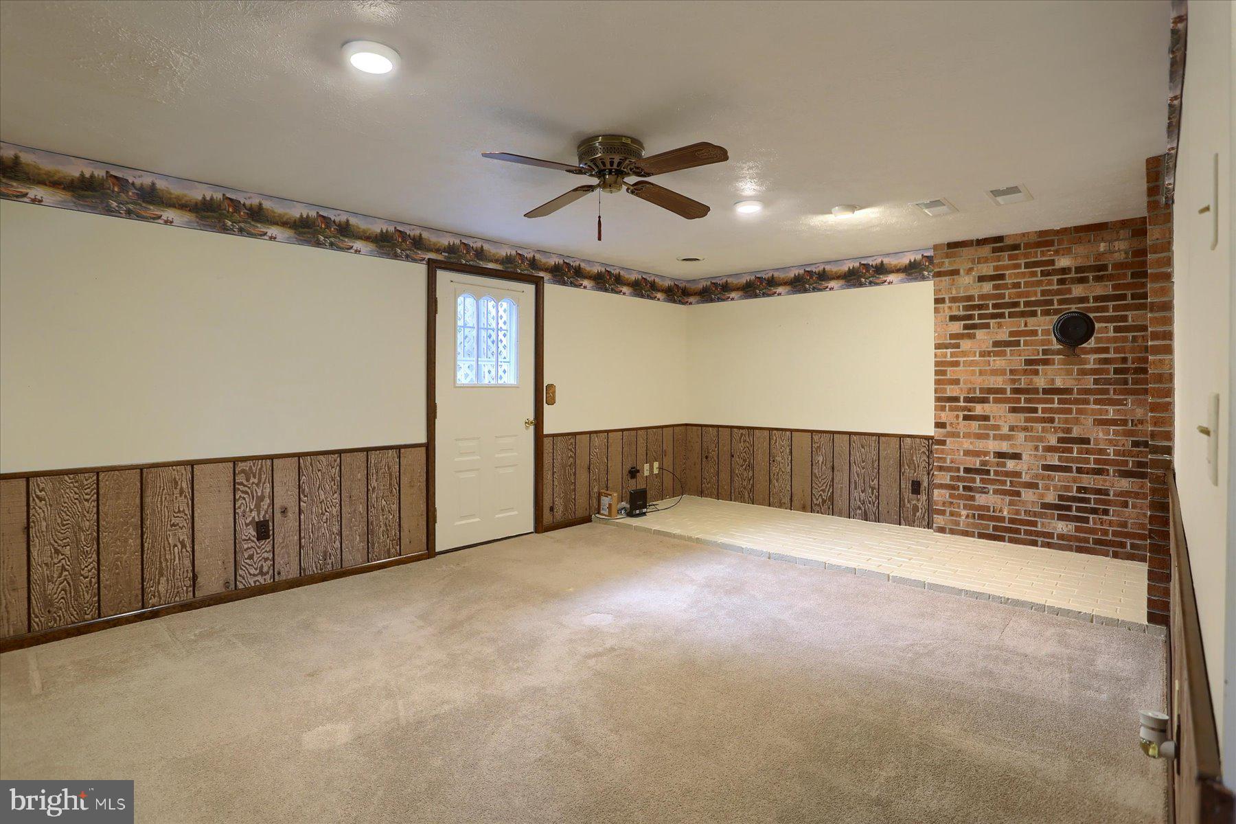 SOUTH LONDONDERRY - Residential