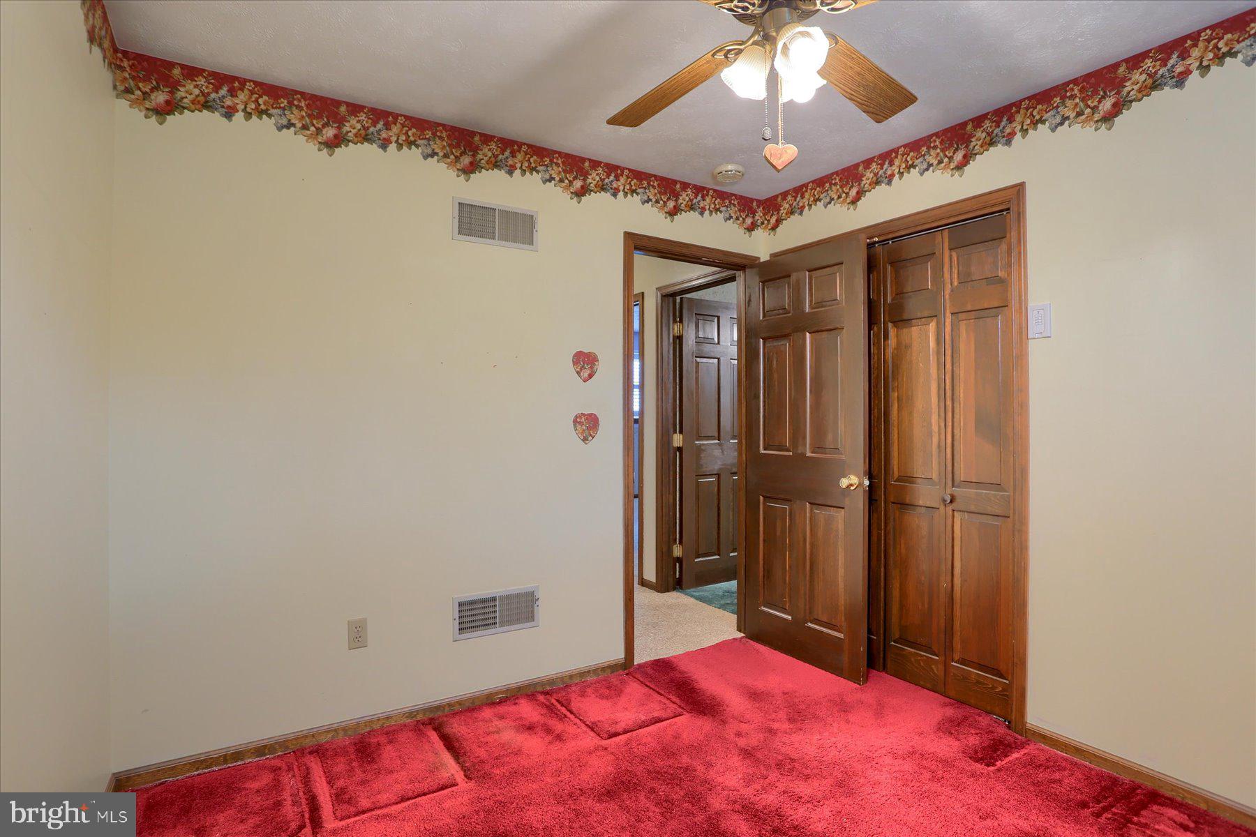 SOUTH LONDONDERRY - Residential