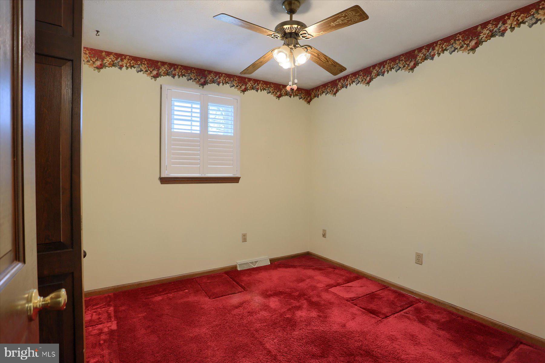 SOUTH LONDONDERRY - Residential