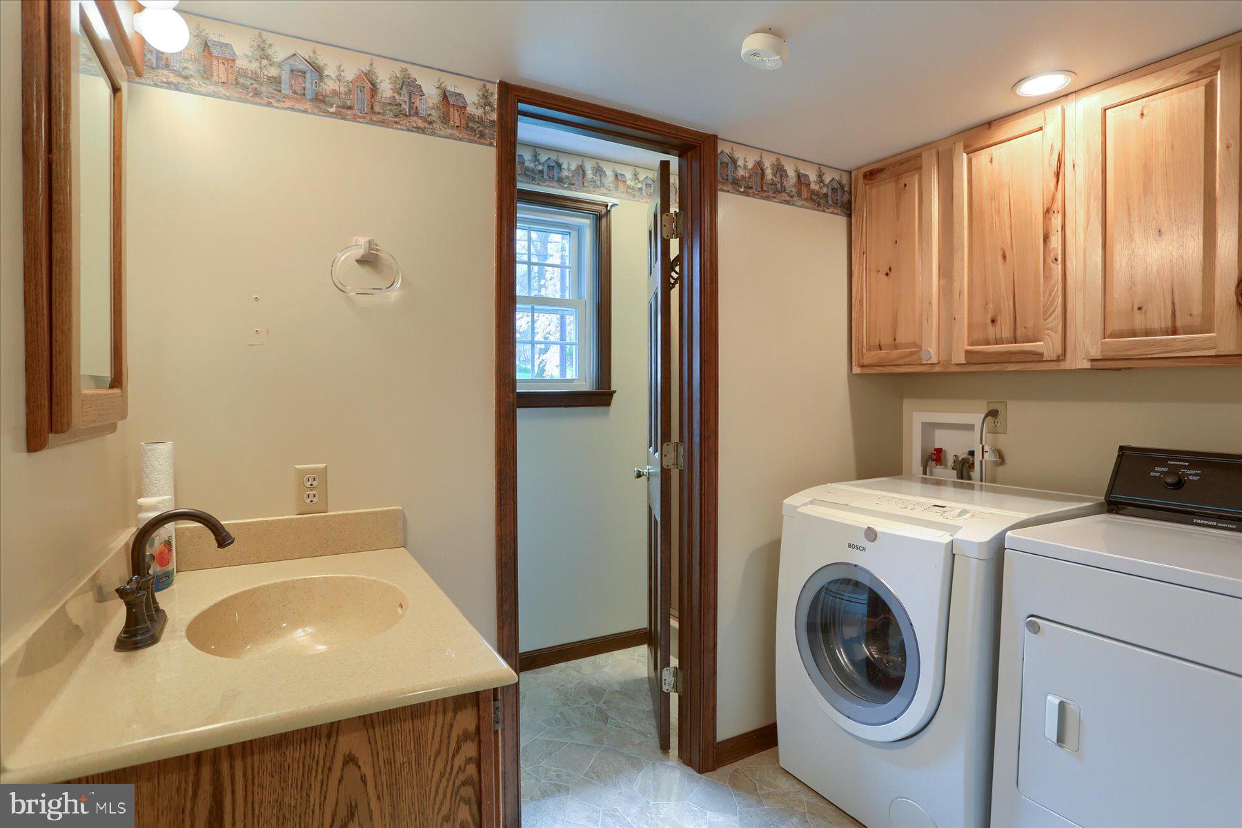 SOUTH LONDONDERRY - Residential