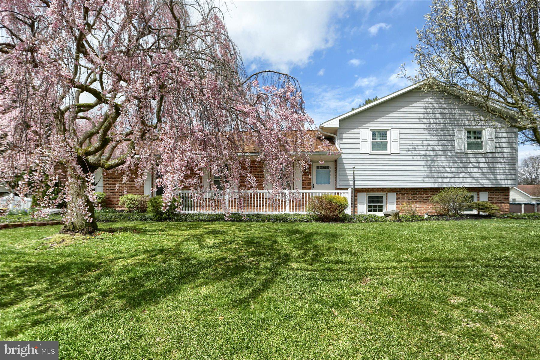 SOUTH LONDONDERRY - Residential