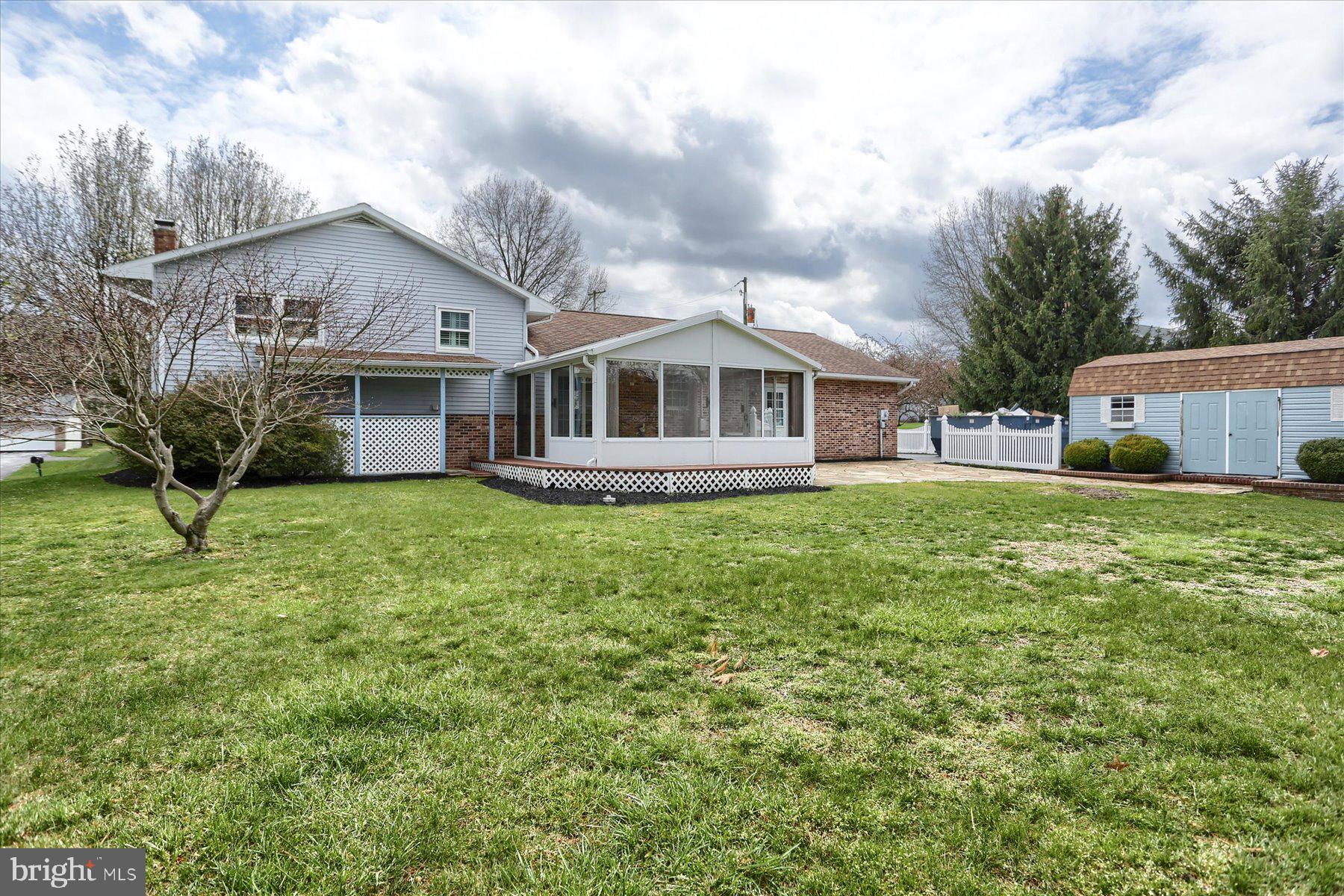 SOUTH LONDONDERRY - Residential