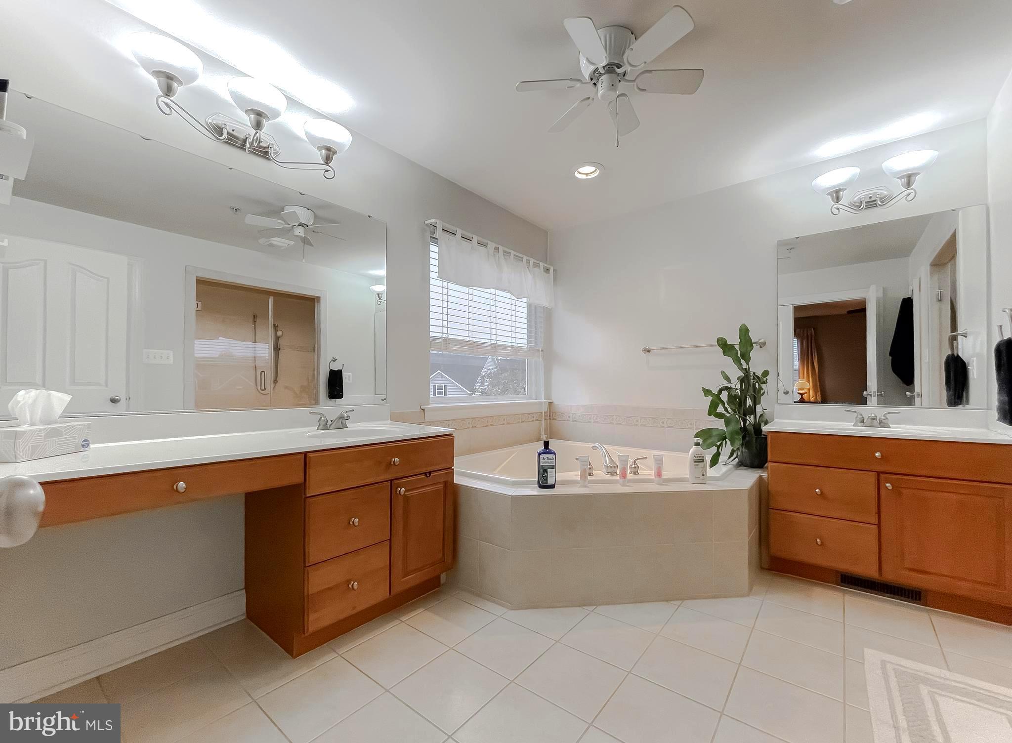 BROAD CREEK - Residential