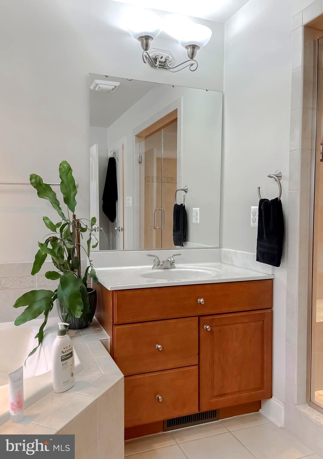 BROAD CREEK - Residential