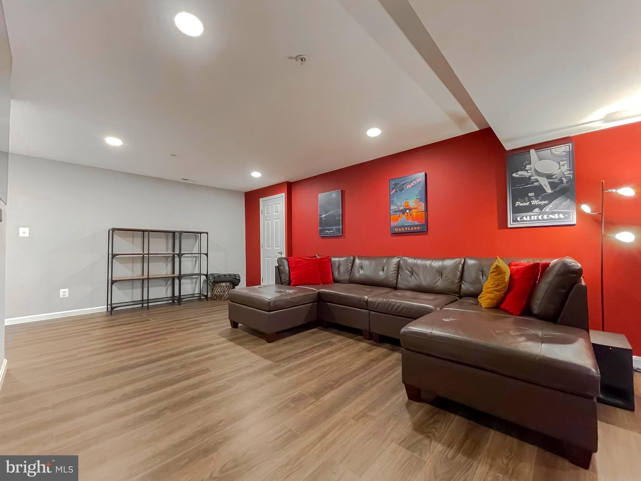 BROAD CREEK - Residential