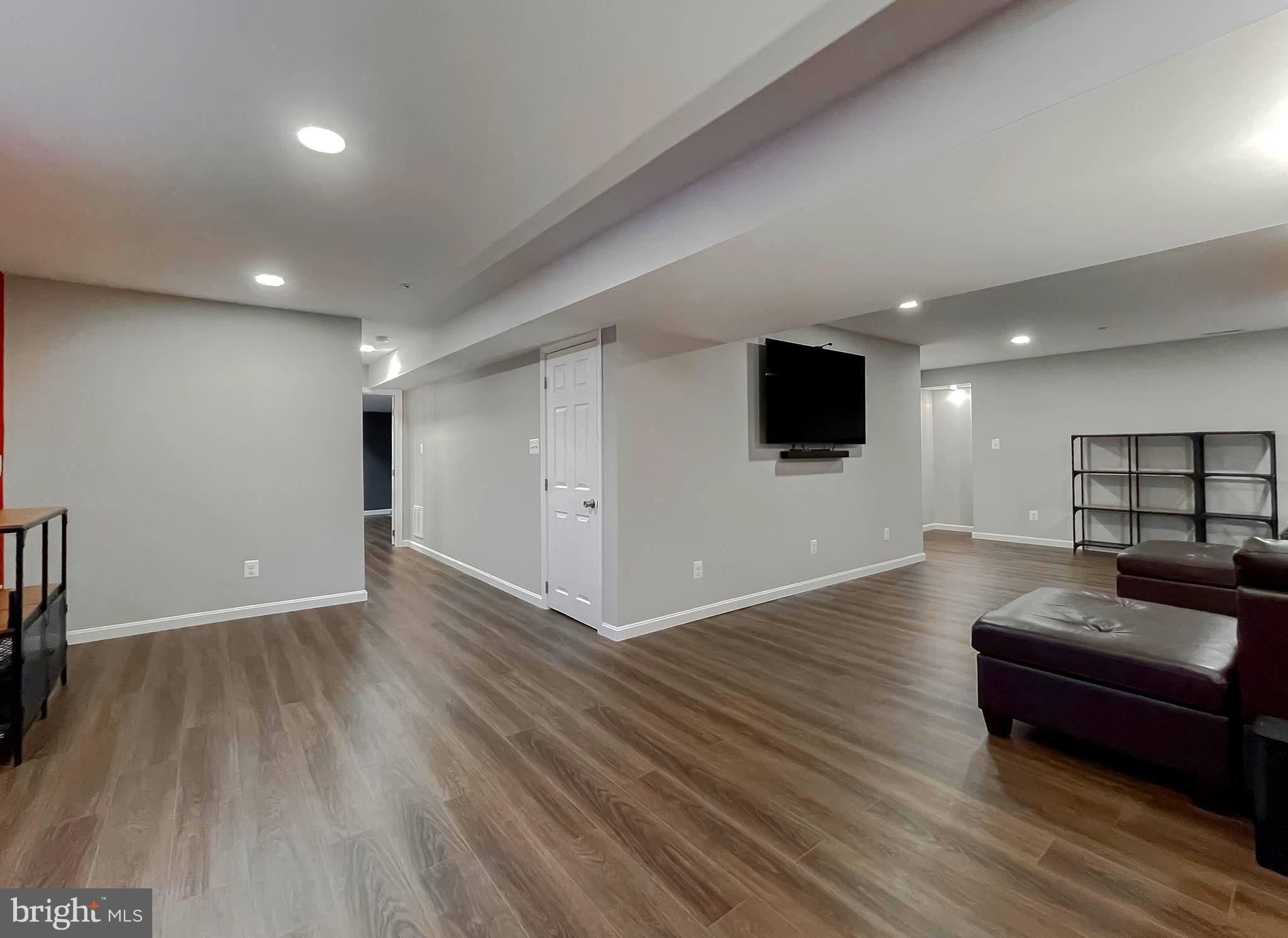 BROAD CREEK - Residential