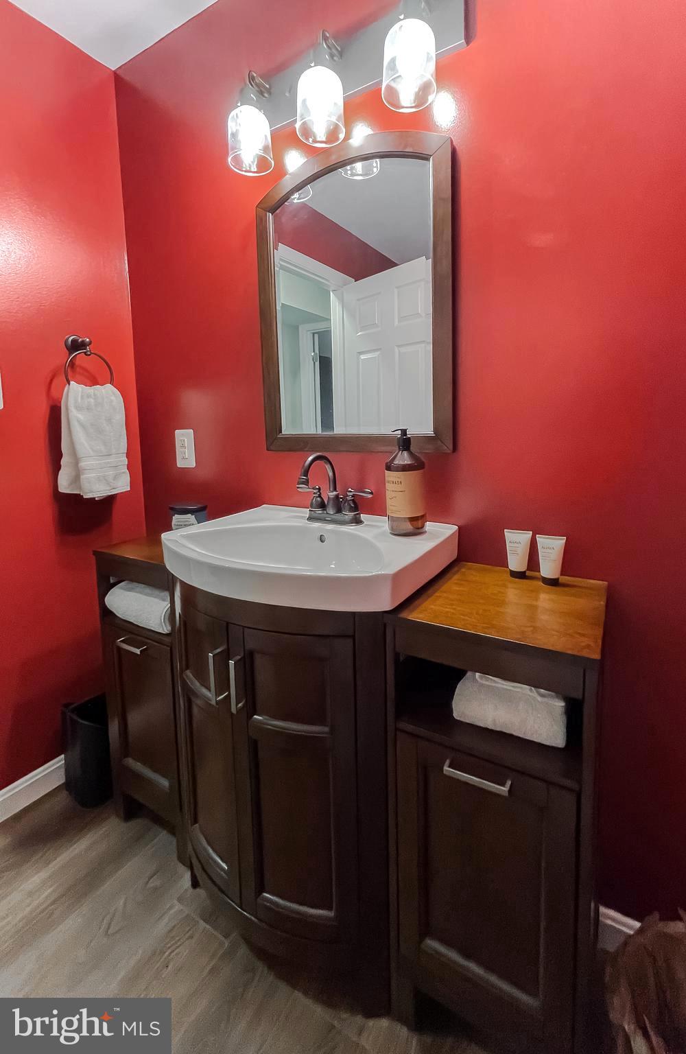 BROAD CREEK - Residential