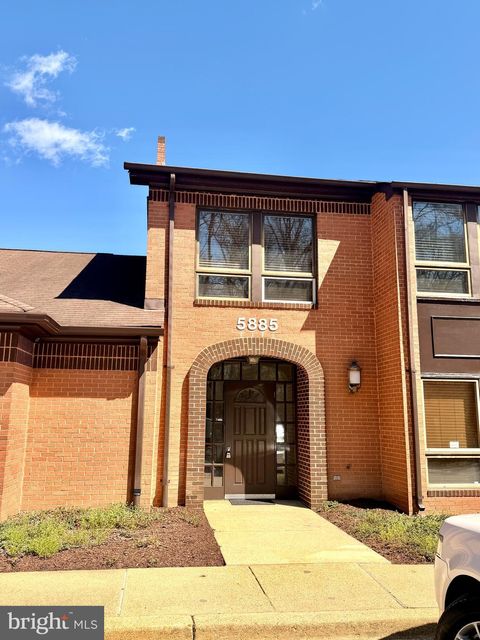 Photo of 5885 Allentown Road #23, SUITLAND, MD 20746 (MLS # MDPG2196134)