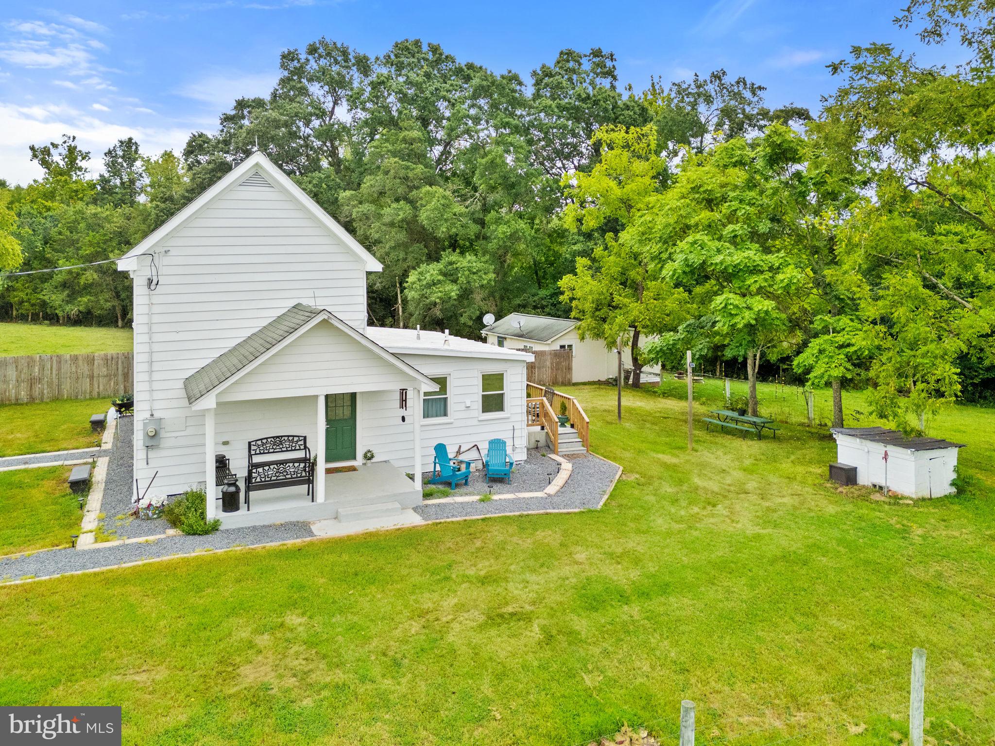 5364 WOODSIDE LANE