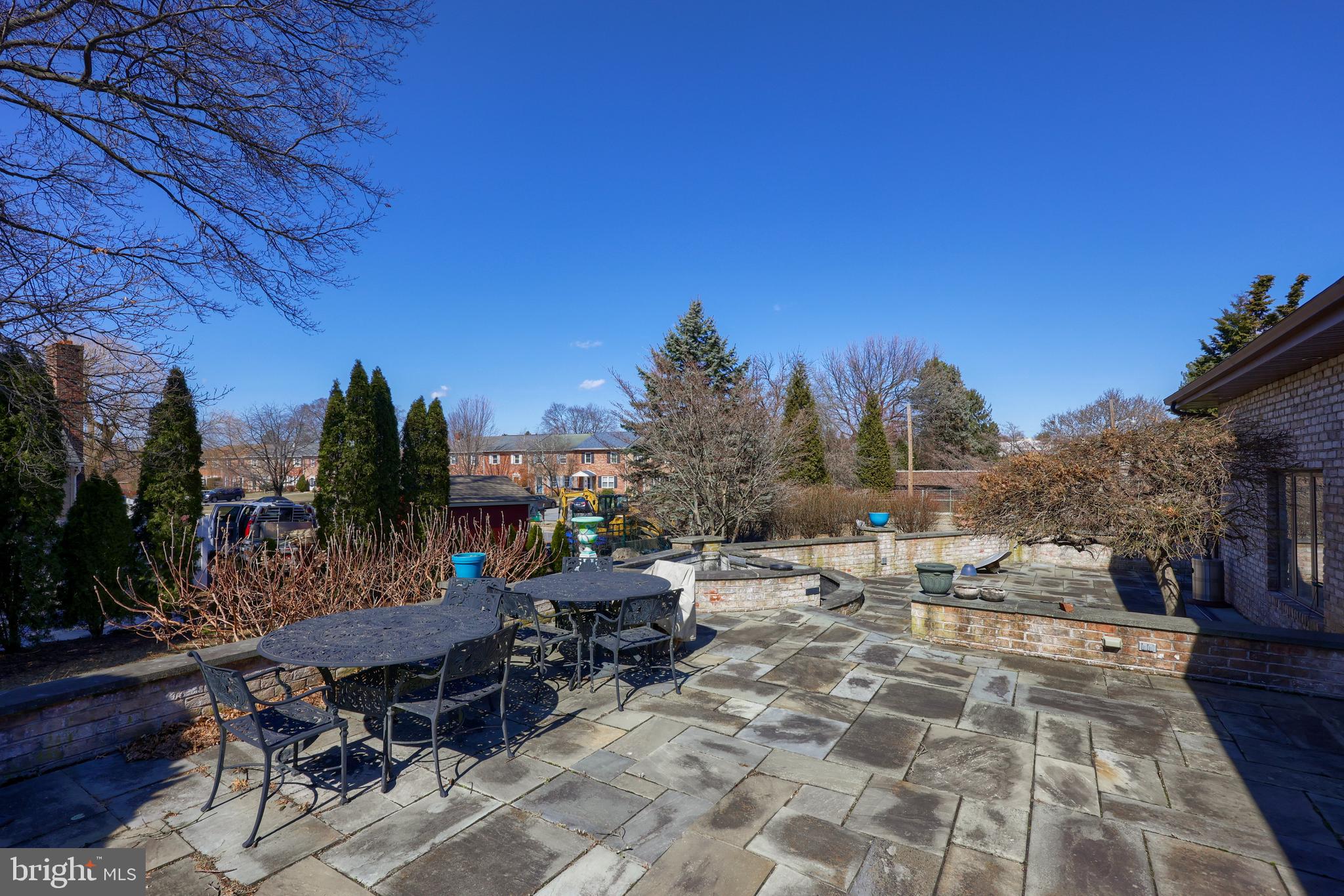 WELLINGTON DOWNES - Residential