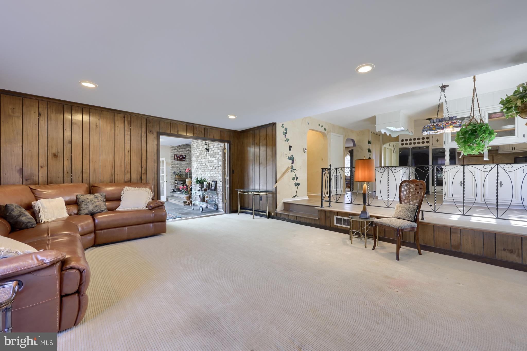 WELLINGTON DOWNES - Residential