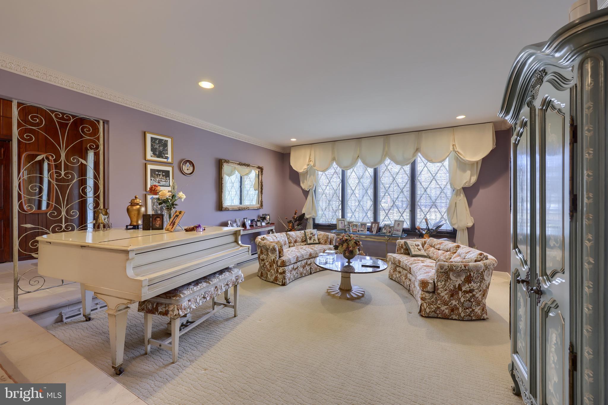 WELLINGTON DOWNES - Residential