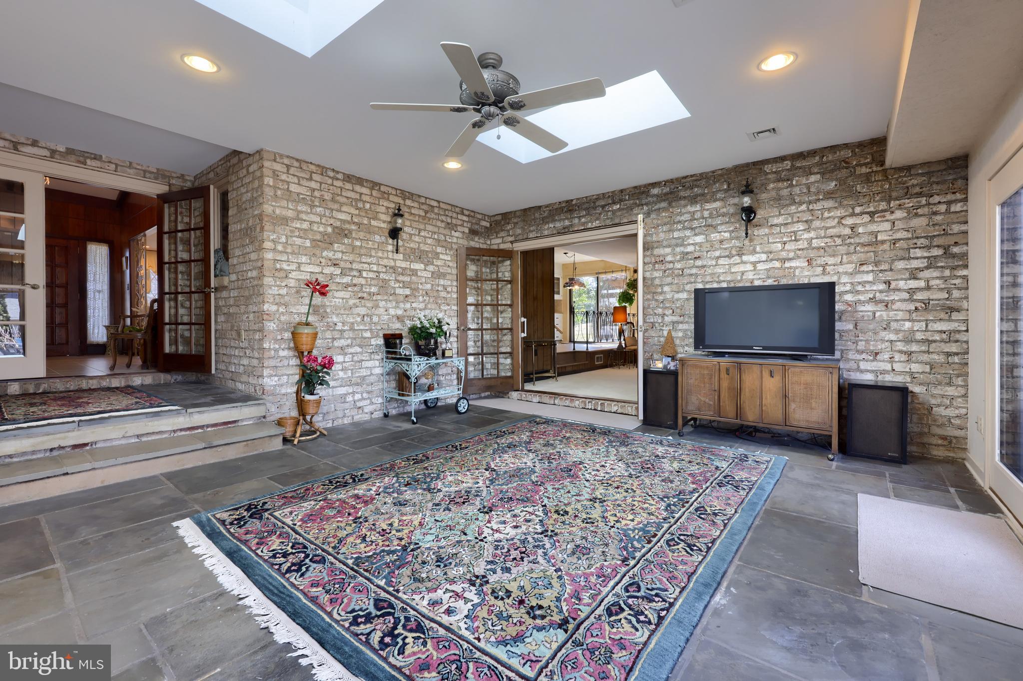 WELLINGTON DOWNES - Residential