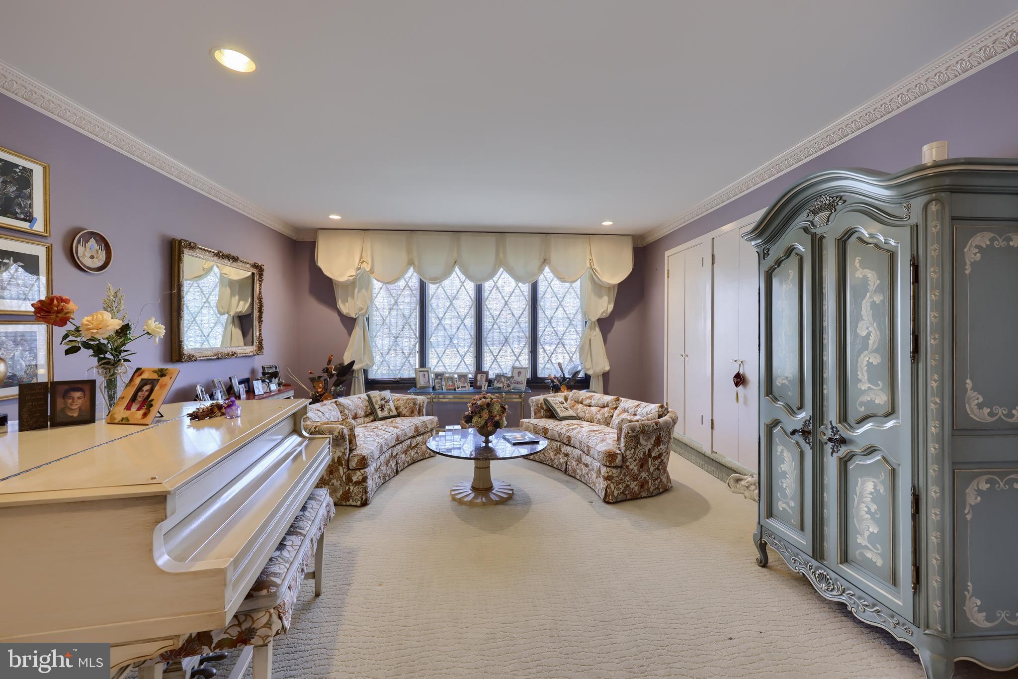 WELLINGTON DOWNES - Residential