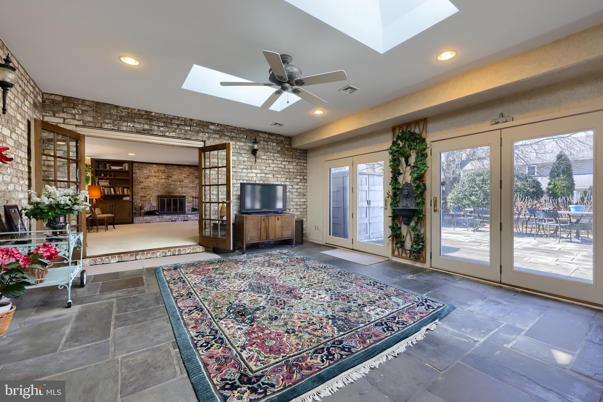 WELLINGTON DOWNES - Residential