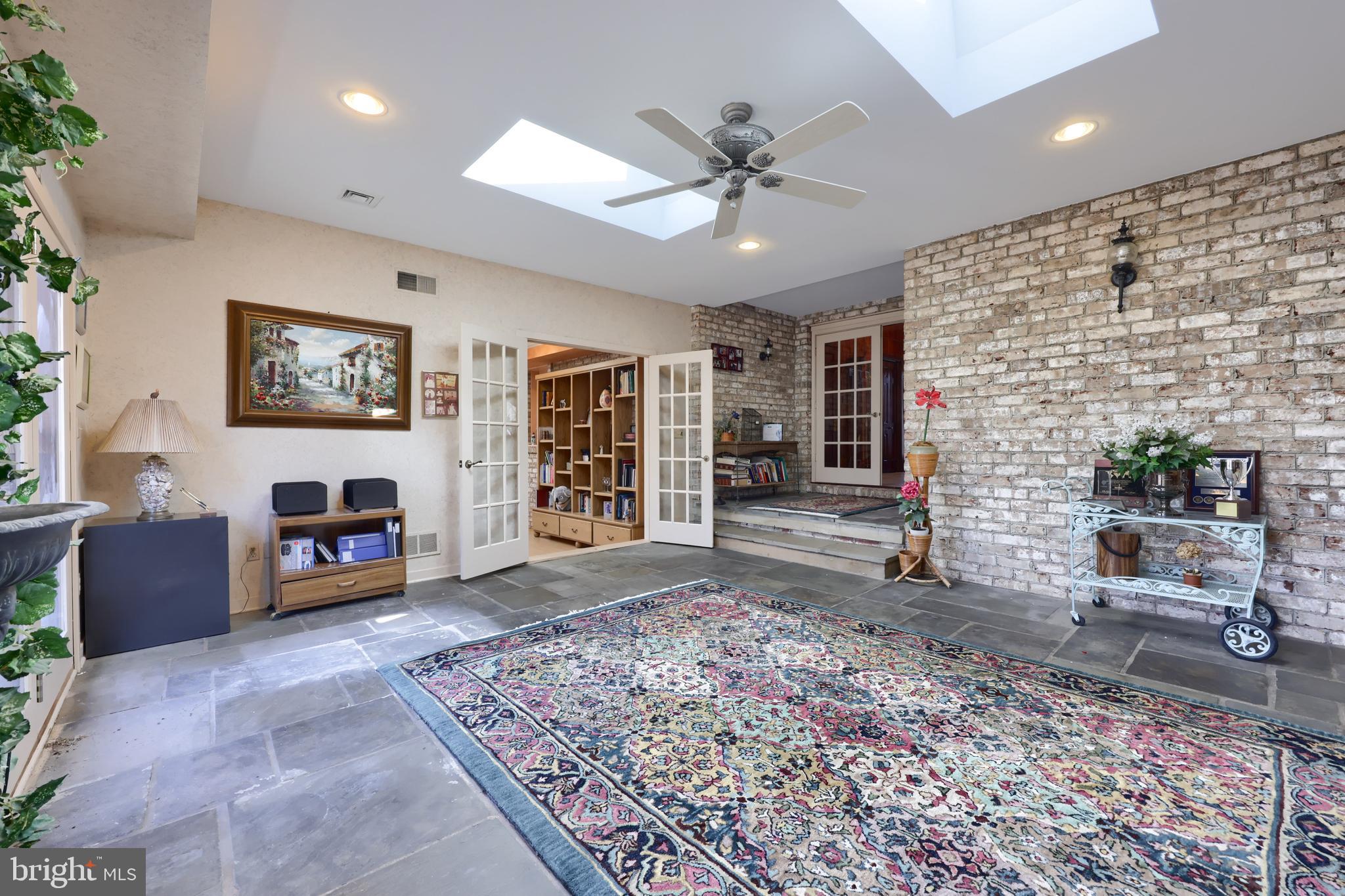 WELLINGTON DOWNES - Residential