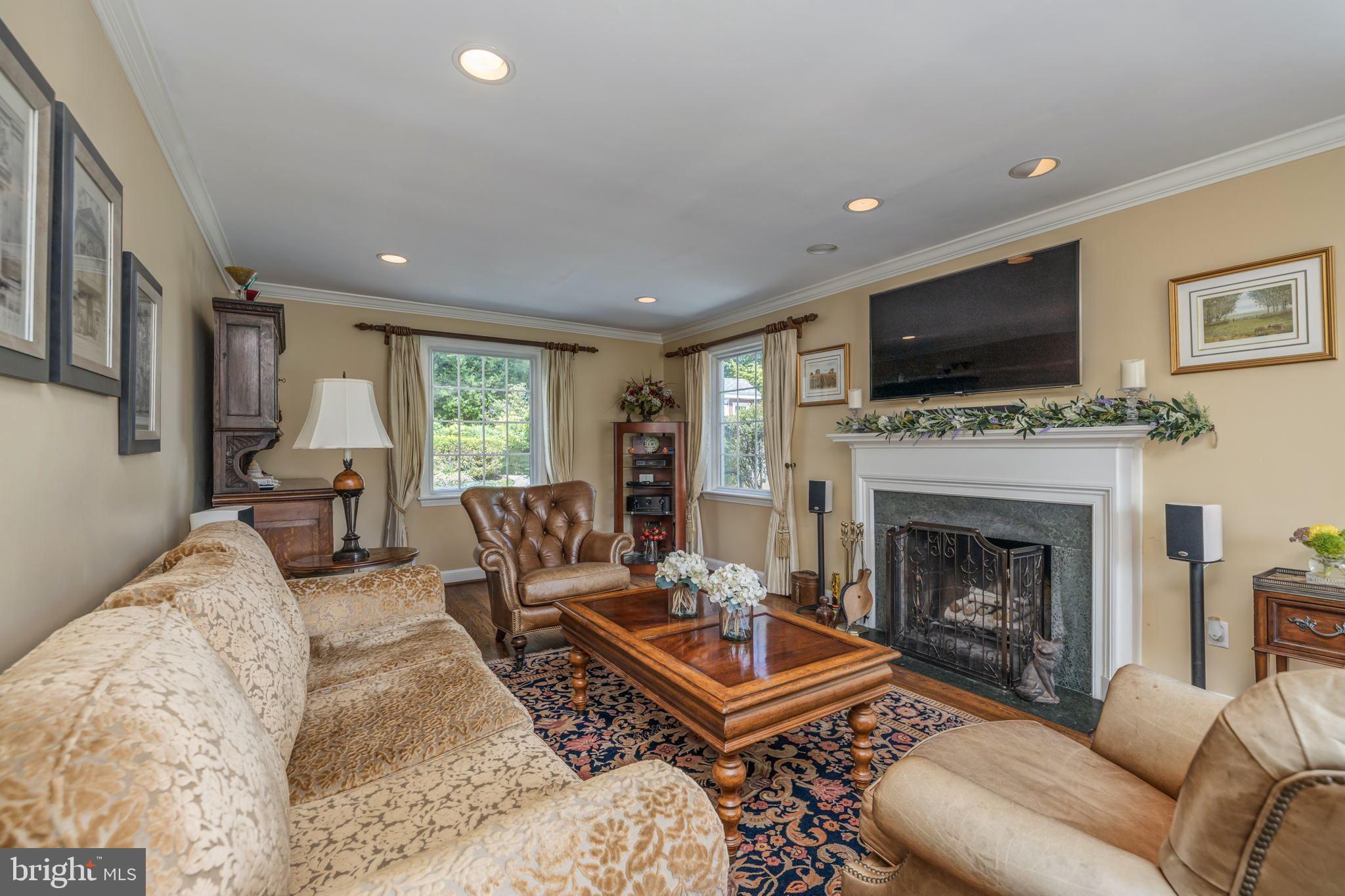 CHEVY CHASE - Residential