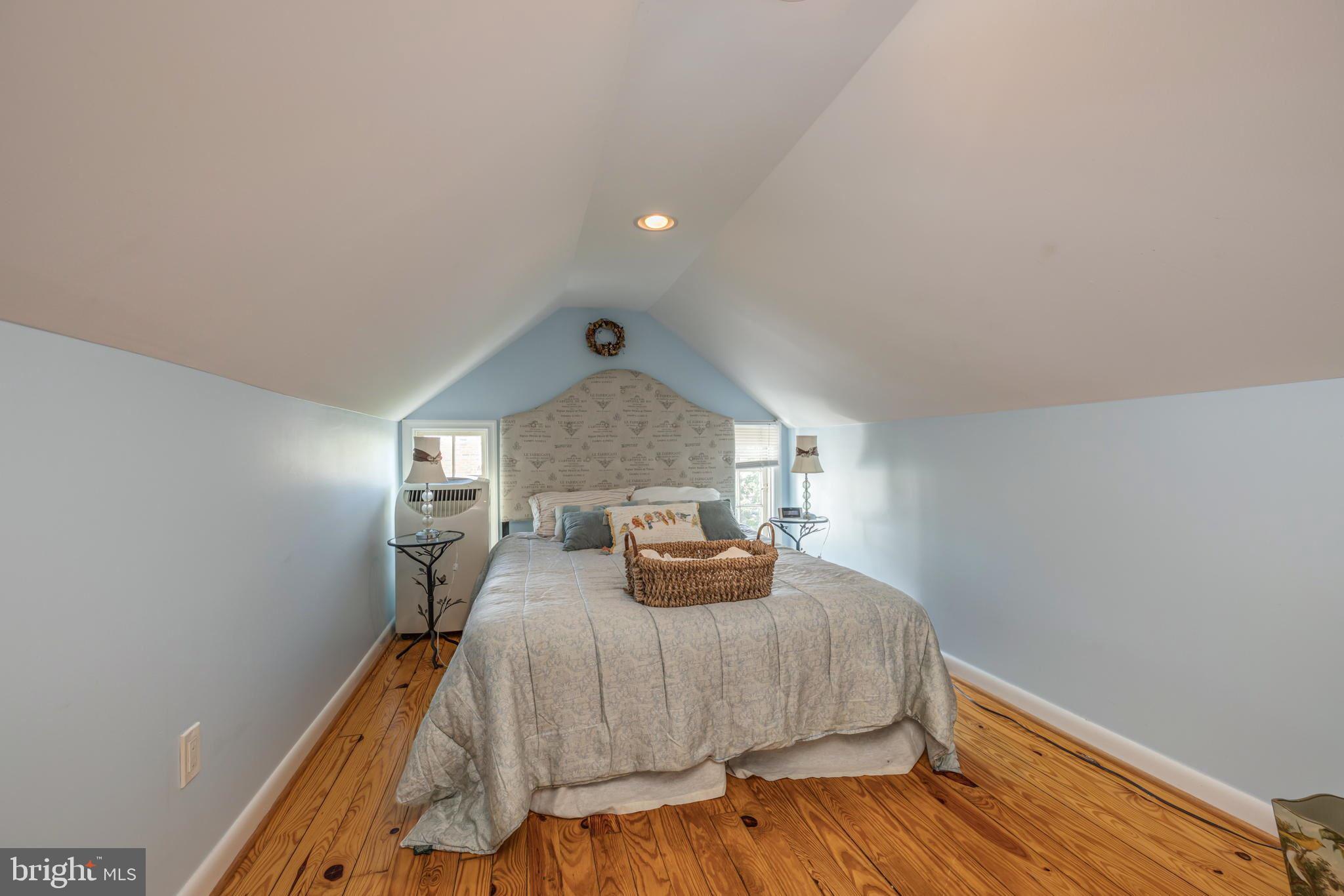 CHEVY CHASE - Residential