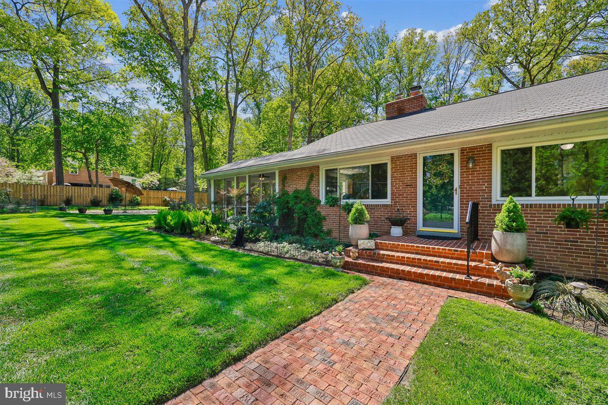 SYCAMORE ACRES - Residential