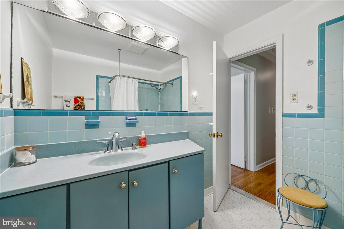SYCAMORE ACRES - Residential