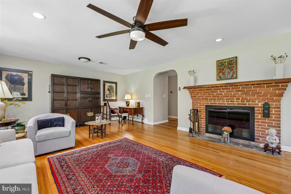 SYCAMORE ACRES - Residential