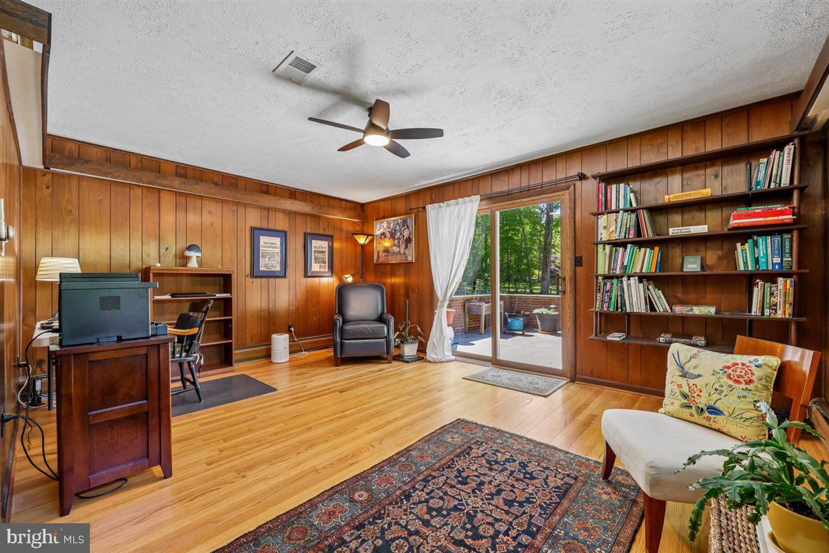 SYCAMORE ACRES - Residential
