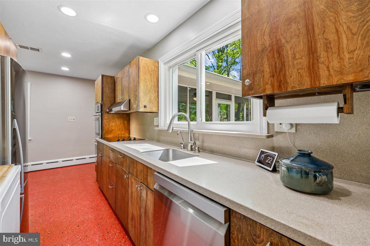 SYCAMORE ACRES - Residential