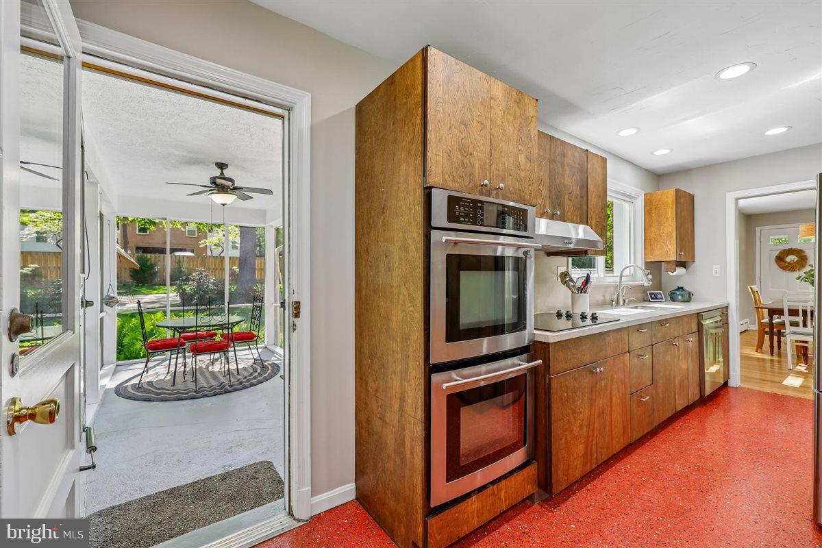 SYCAMORE ACRES - Residential