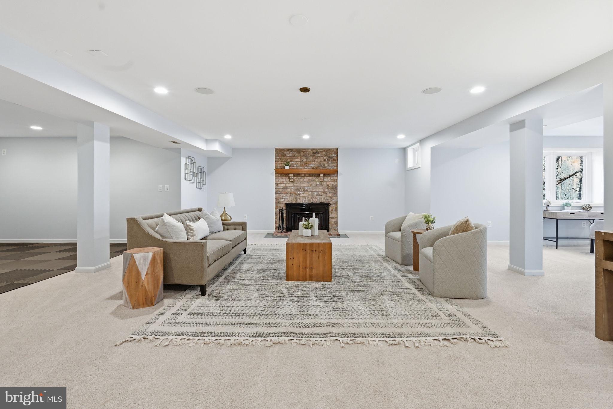 LITTLE RIVER ESTATES - Residential