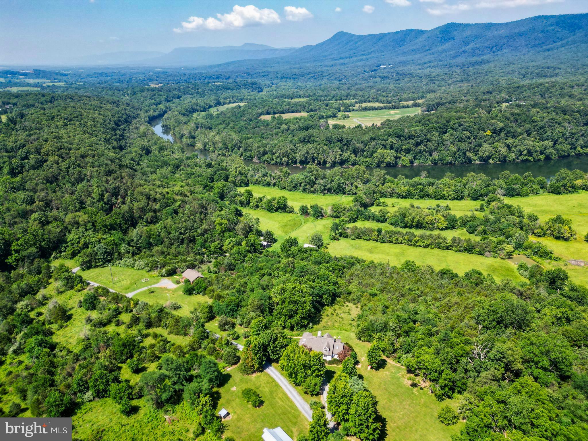 522 STAR VIEW LANE