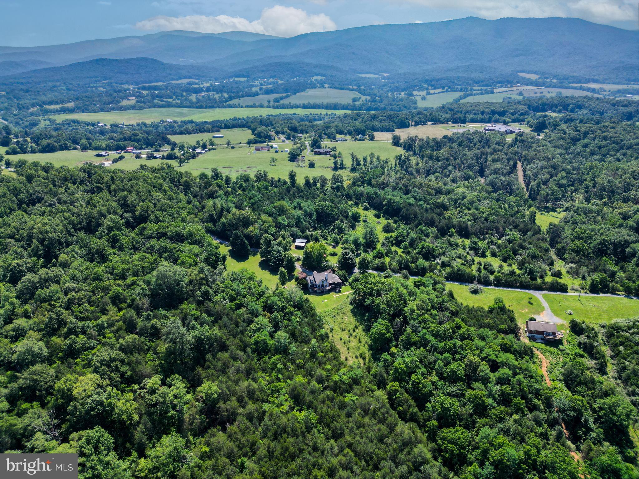 522 STAR VIEW LANE