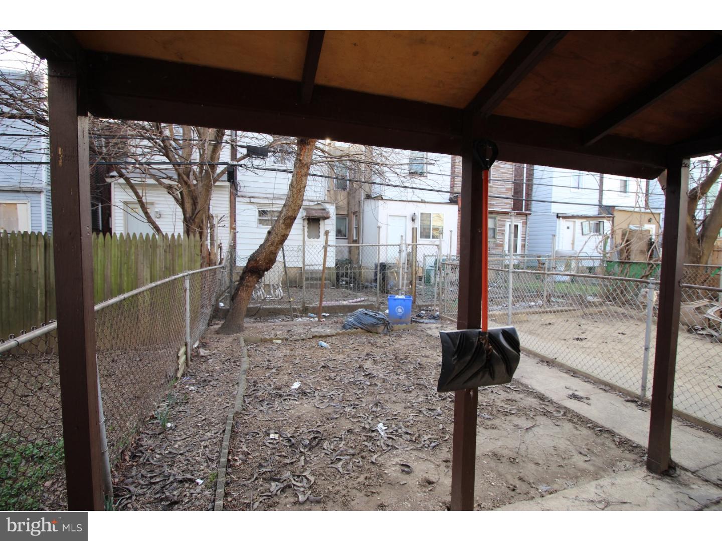 PORT RICHMOND - Residential