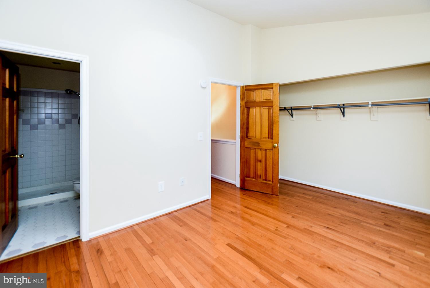 GLENSHIRE TOWNE - Residential