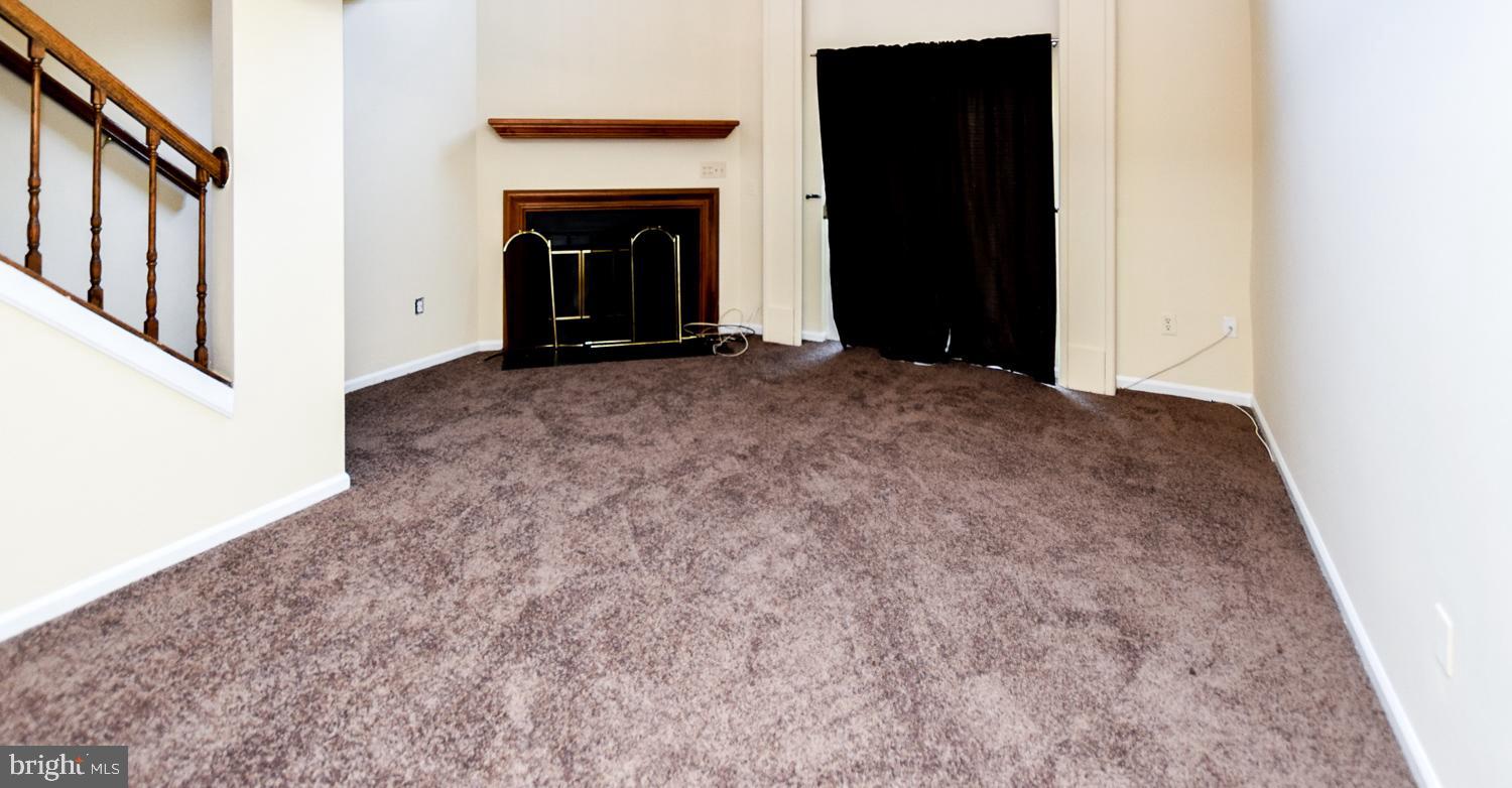 GLENSHIRE TOWNE - Residential