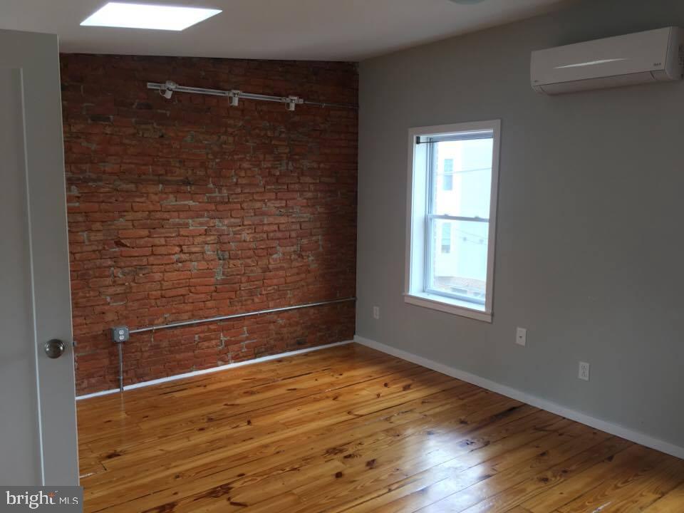 FRANCISVILLE - Residential Income