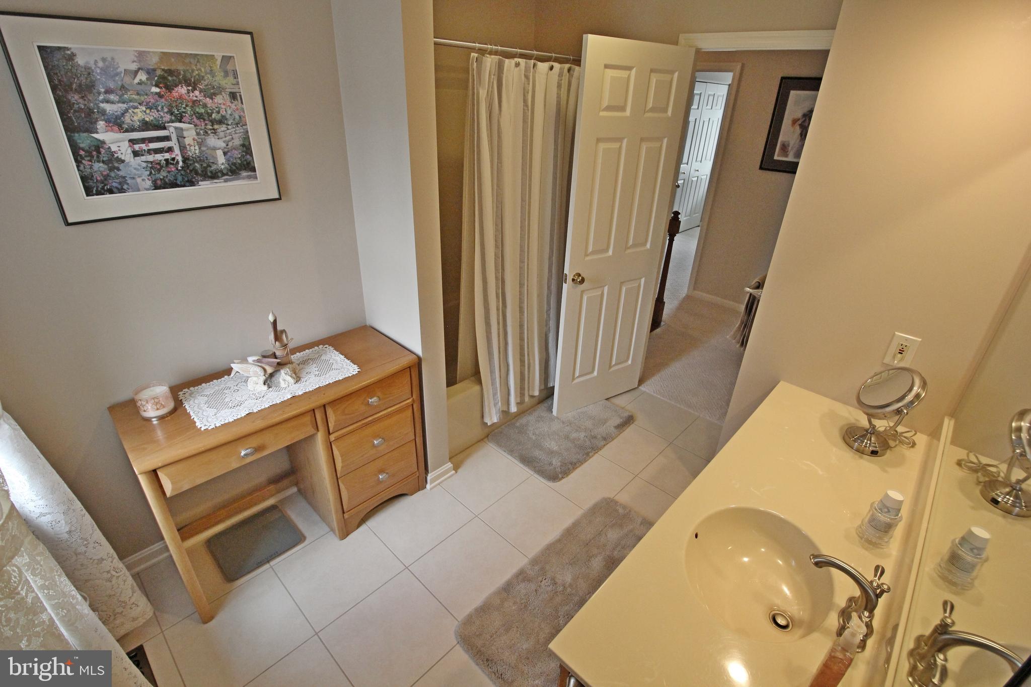 ROTHSVILLE STATION - Residential