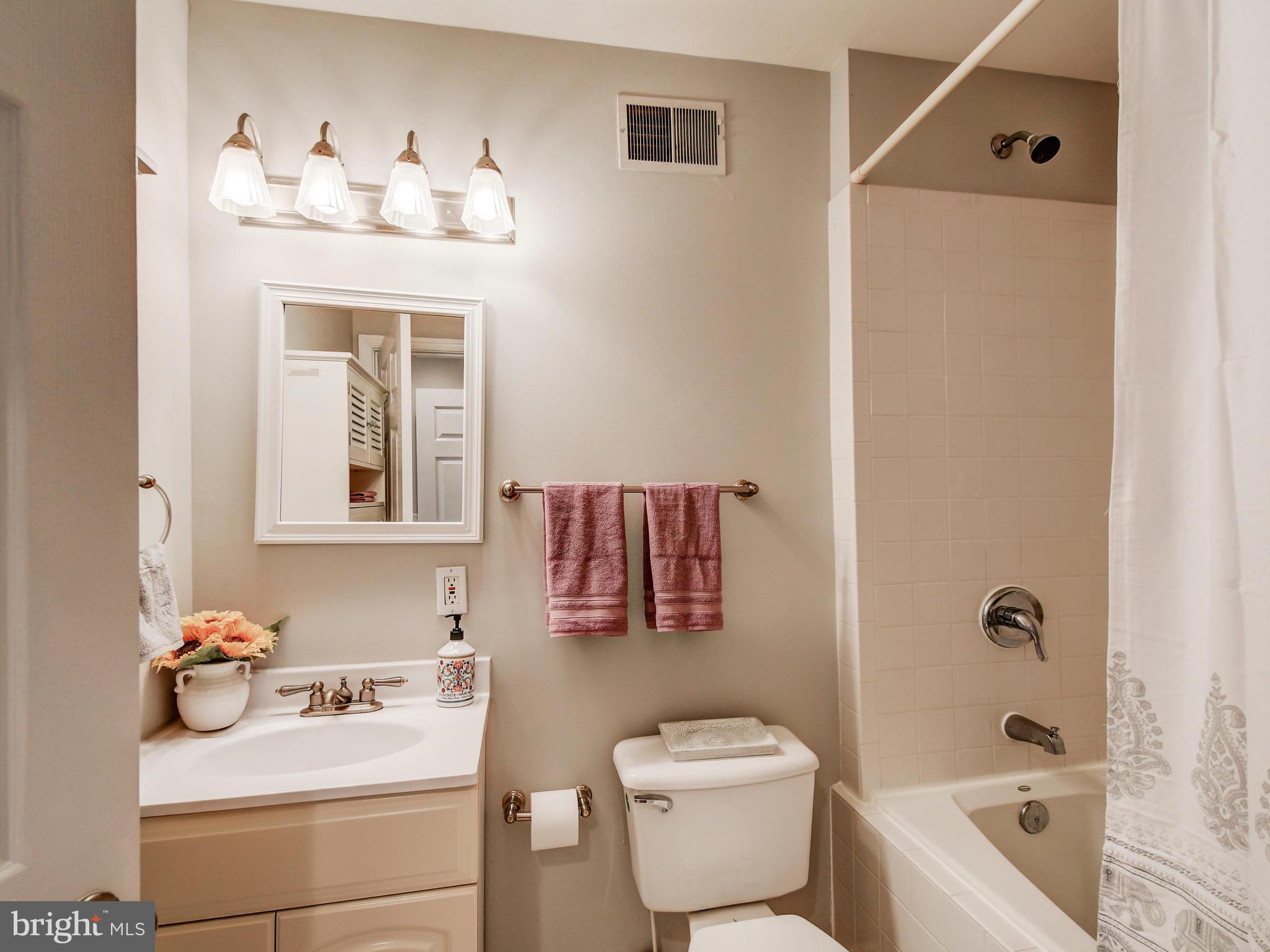 BUTCHER'S HILL - Residential