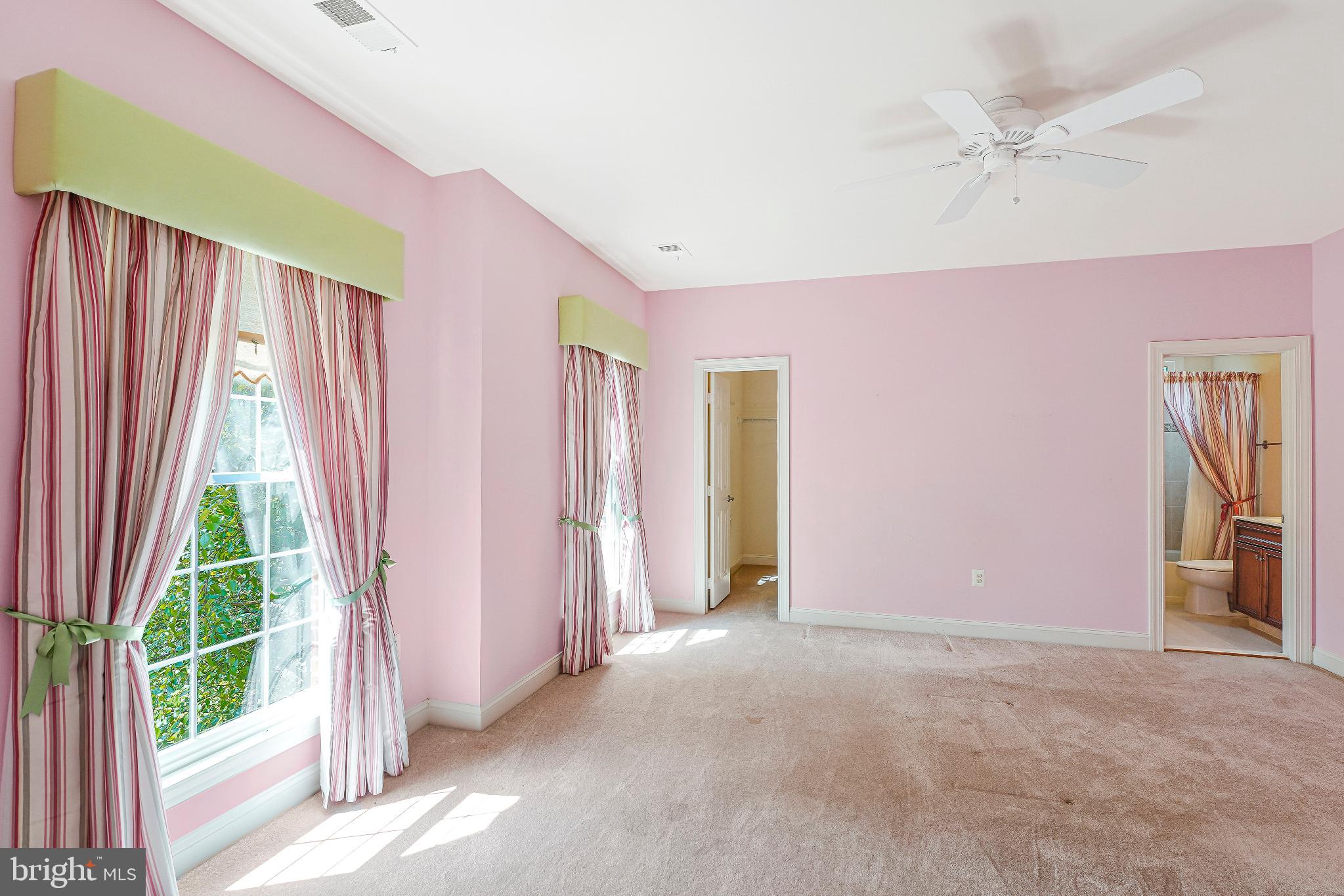 TYSONS CORNER - Residential