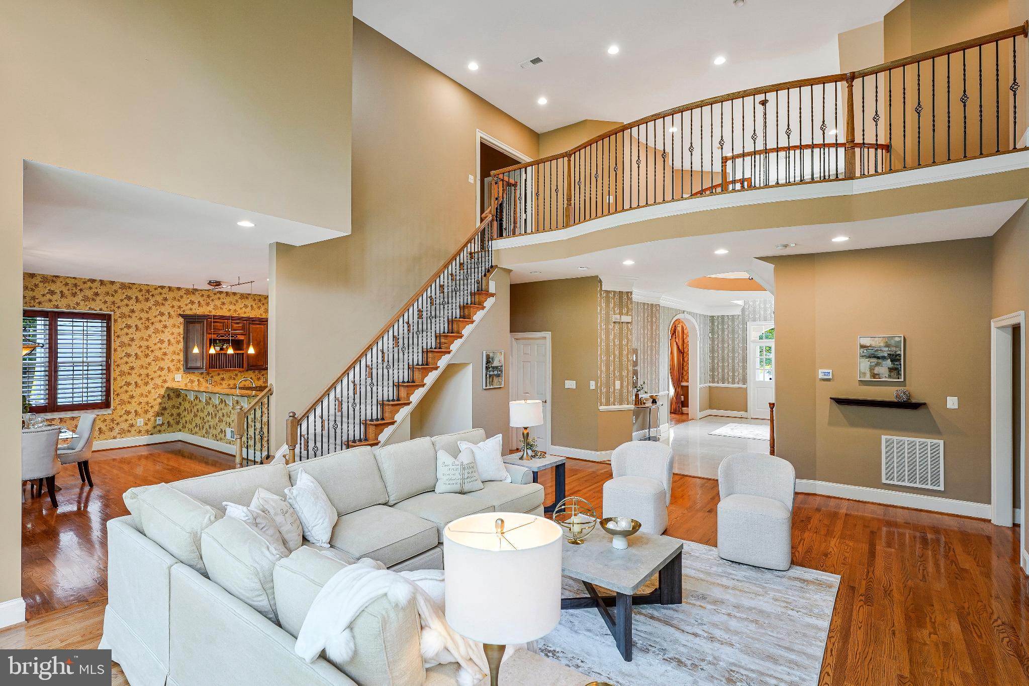 TYSONS CORNER - Residential