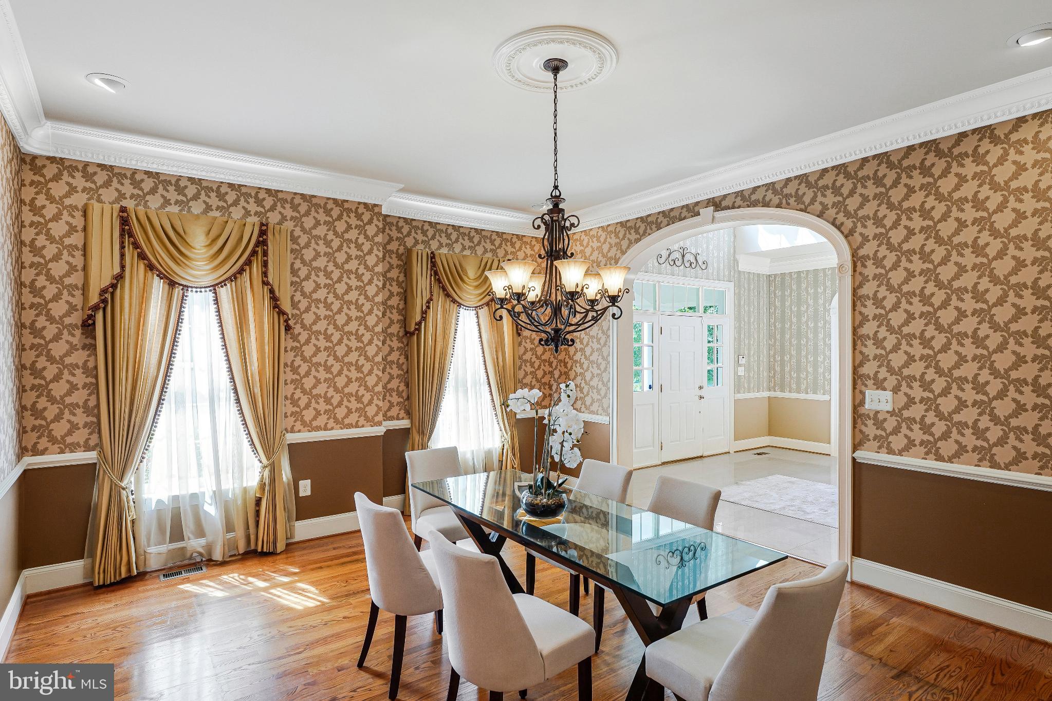 TYSONS CORNER - Residential