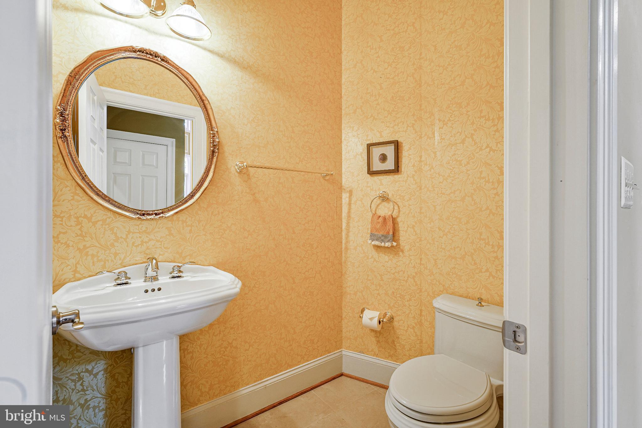 TYSONS CORNER - Residential