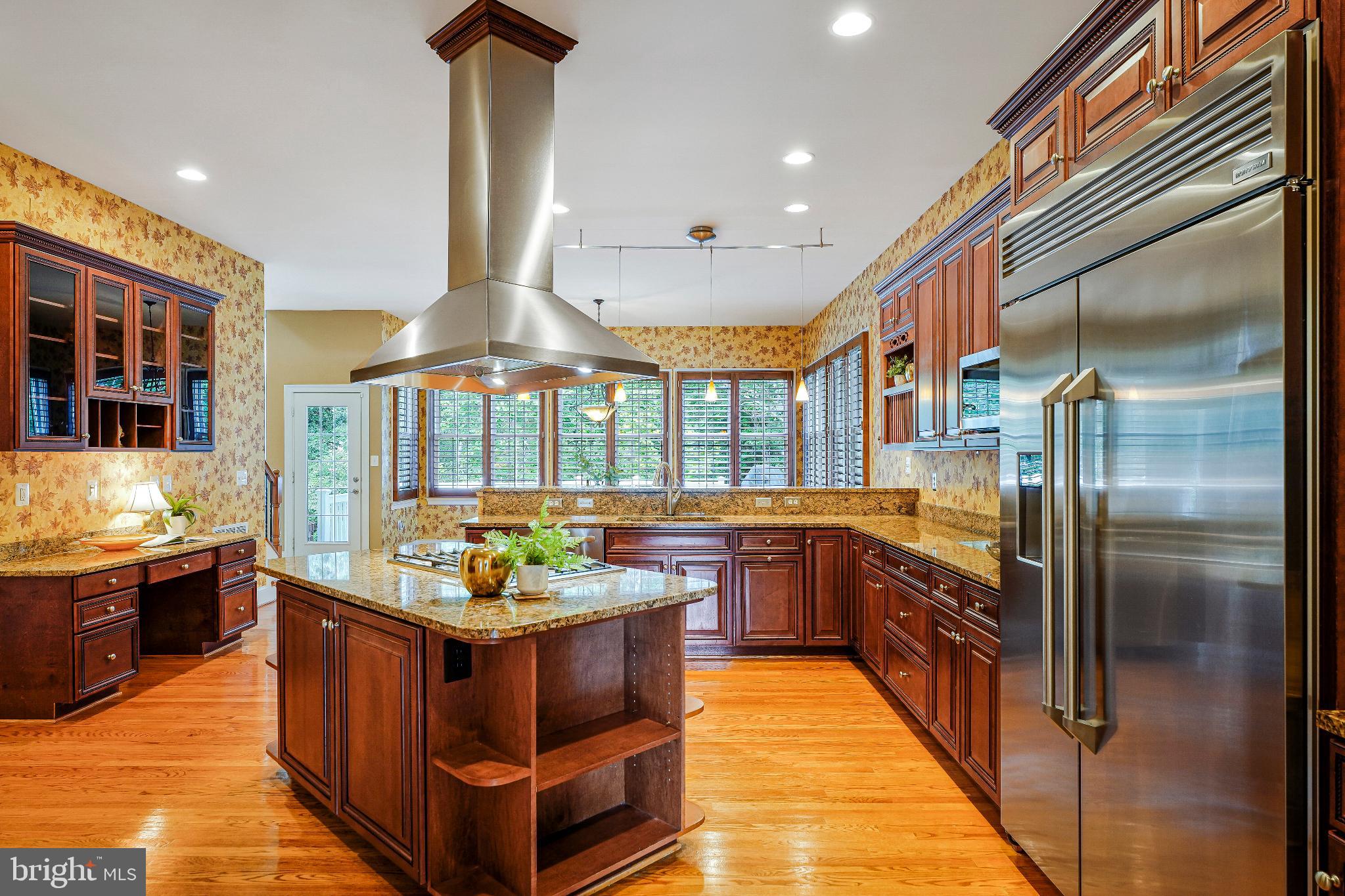 TYSONS CORNER - Residential