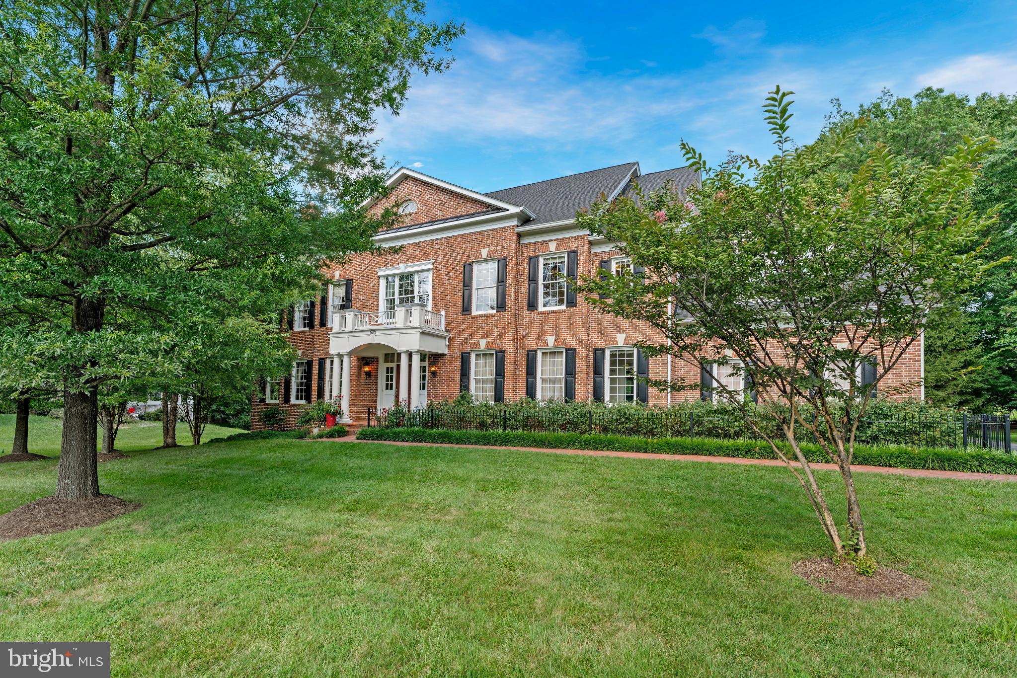 TYSONS CORNER - Residential